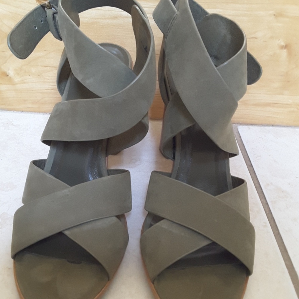 Joie sandals - Picture 3 of 3